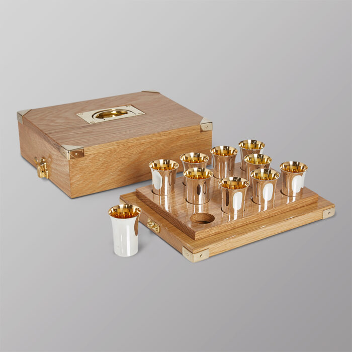 Vodka shots with case