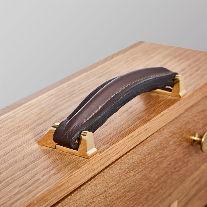 Box handle detail - Gentlemans companion