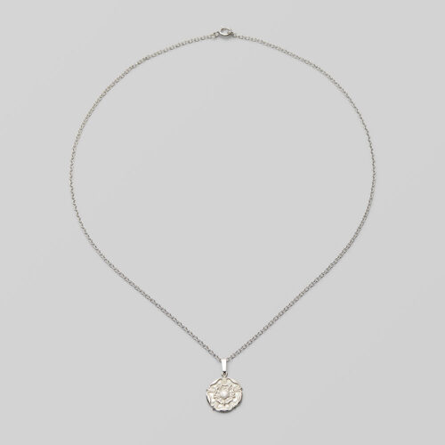 SS-J-P-YORO full chain shot Yorkshire Rose Necklace
